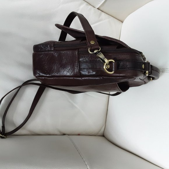 Large Arizona Leather Crossbody Day Bag, Brown - Picture 2 of 6